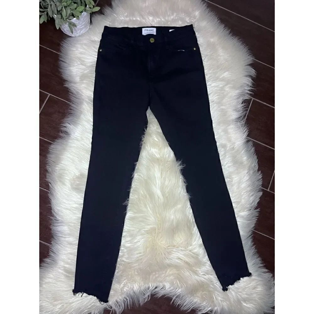 Frame Le High Skinny black frayed hem ankle sz 30
